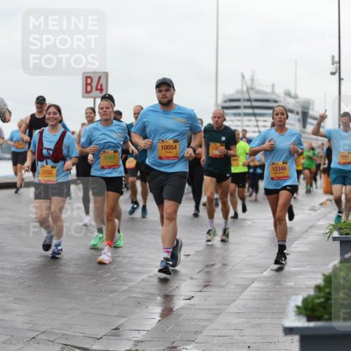 13.09.2026 - Kiel Lauf Andreas Tolksdorf http://msf.ph/oto/10404797 13.09.2026 11:05:48 Kiellinie 2, 4, 5556, 2463, 10054, 12346 meine-sportfotos.de