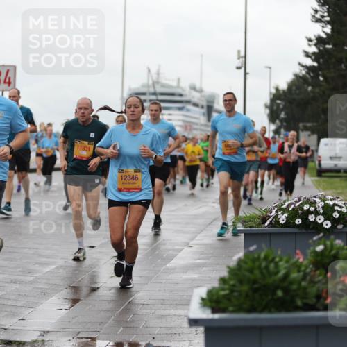 13.09.2026 - Kiel Lauf Andreas Tolksdorf http://msf.ph/oto/10404818 13.09.2026 11:05:49 Kiellinie 4, 39, 2463, 38, 10054, 11831, 38, 12346 meine-sportfotos.de