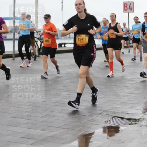 13.09.2026 - Kiel Lauf Andreas Tolksdorf http://msf.ph/oto/10404938 13.09.2026 11:06:09 Kiellinie 4285, 4, 3016, 1394, 4, 12411, 7170, 12030, 1129, 13, 9590 meine-sportfotos.de