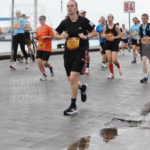 13.09.2026 - Kiel Lauf Andreas Tolksdorf http://msf.ph/oto/10404940 13.09.2026 11:06:09 Kiellinie 4285, 3016, 1394, 12411, 7178, 4, 9590 meine-sportfotos.de