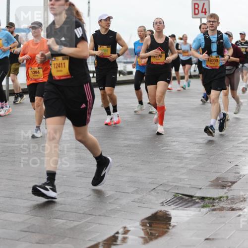 13.09.2026 - Kiel Lauf Andreas Tolksdorf http://msf.ph/oto/10404947 13.09.2026 11:06:09 Kiellinie 3016, 1394, 12411, 6784, 4, 7178, 12030, 9590 meine-sportfotos.de