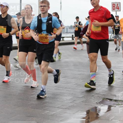 13.09.2026 - Kiel Lauf Andreas Tolksdorf http://msf.ph/oto/10404985 13.09.2026 11:06:11 Kiellinie 10315, 6784, 12030, 1, 5411, 4, 9550, 38, 11298 meine-sportfotos.de
