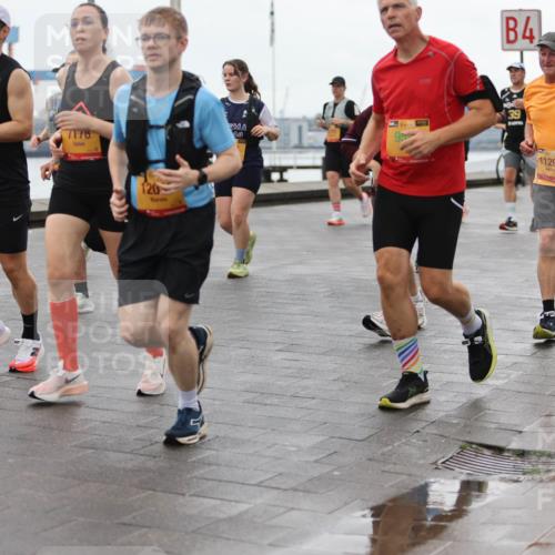 13.09.2026 - Kiel Lauf Andreas Tolksdorf http://msf.ph/oto/10404987 13.09.2026 11:06:11 Kiellinie 7178, 120, 00, 4, 39, 38, 11298 meine-sportfotos.de