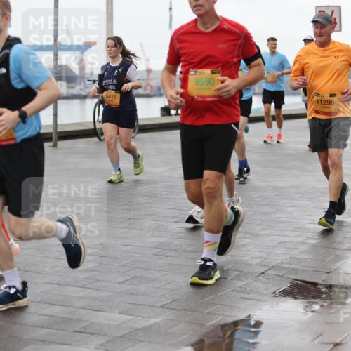 13.09.2026 - Kiel Lauf Andreas Tolksdorf http://msf.ph/oto/10404995 13.09.2026 11:06:11 Kiellinie 84, 00, 5411, 9590, 38, 11298, 1130, 7979 meine-sportfotos.de