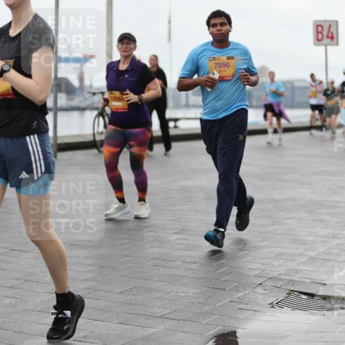 13.09.2026 - Kiel Lauf Andreas Tolksdorf http://msf.ph/oto/10405036 13.09.2026 11:06:15 Kiellinie 10560, 7890, 4 meine-sportfotos.de