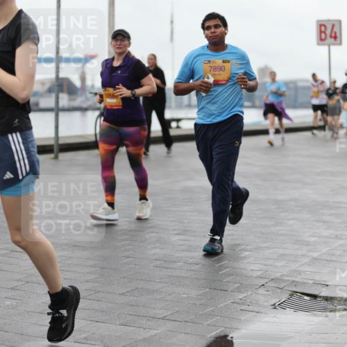 13.09.2026 - Kiel Lauf Andreas Tolksdorf http://msf.ph/oto/10405038 13.09.2026 11:06:15 Kiellinie 201, 3, 7890, 4 meine-sportfotos.de