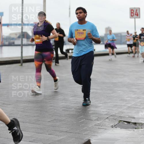 13.09.2026 - Kiel Lauf Andreas Tolksdorf http://msf.ph/oto/10405040 13.09.2026 11:06:15 Kiellinie 207, 10560, 39, 7890, 4 meine-sportfotos.de