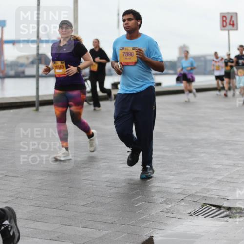 13.09.2026 - Kiel Lauf Andreas Tolksdorf http://msf.ph/oto/10405041 13.09.2026 11:06:15 Kiellinie 2010, 10560, 38, 7890, 4 meine-sportfotos.de