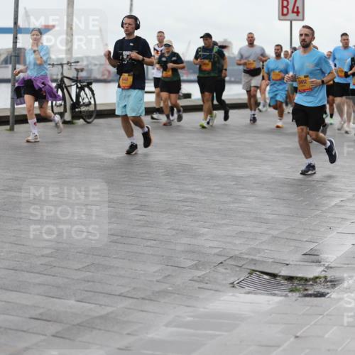 13.09.2026 - Kiel Lauf Andreas Tolksdorf http://msf.ph/oto/10405096 13.09.2026 11:06:19 Kiellinie 640, 4, 3482, 12843 meine-sportfotos.de