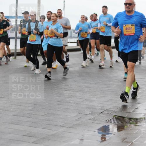 13.09.2026 - Kiel Lauf Andreas Tolksdorf http://msf.ph/oto/10405148 13.09.2026 11:06:22 Kiellinie 8802, 117, 5729, 9746, 38, 4454, 1742 meine-sportfotos.de