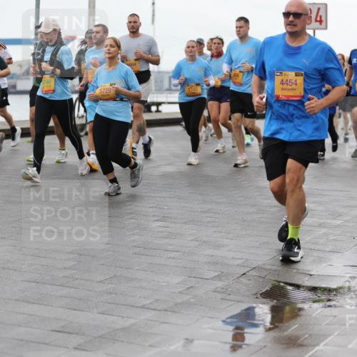13.09.2026 - Kiel Lauf Andreas Tolksdorf http://msf.ph/oto/10405152 13.09.2026 11:06:22 Kiellinie 9746, 5729, 1742, 39, 4454, 34 meine-sportfotos.de