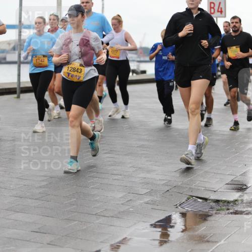 13.09.2026 - Kiel Lauf Andreas Tolksdorf http://msf.ph/oto/10405161 13.09.2026 11:06:24 Kiellinie 6064, 1742, 38, 12843, 2377, 4, 7160, 38, 2969 meine-sportfotos.de