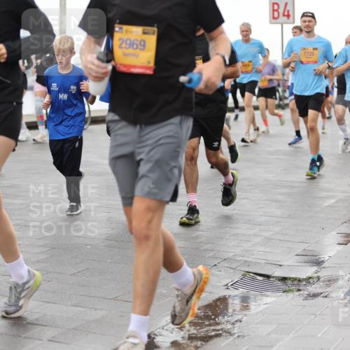13.09.2026 - Kiel Lauf Andreas Tolksdorf http://msf.ph/oto/10405198 13.09.2026 11:06:25 Kiellinie 2377, 2969, 4, 7725, 1225, 4583 meine-sportfotos.de