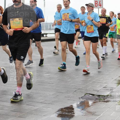13.09.2026 - Kiel Lauf Andreas Tolksdorf http://msf.ph/oto/10405225 13.09.2026 11:06:27 Kiellinie 38, 1, 39, 7160, 7725, 1225, 4, 6473, 4563 meine-sportfotos.de