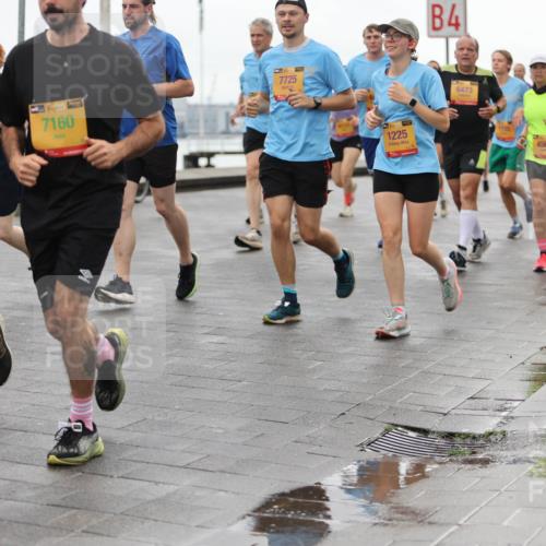 13.09.2026 - Kiel Lauf Andreas Tolksdorf http://msf.ph/oto/10405226 13.09.2026 11:06:27 Kiellinie 7160, 7725, 38, 1225, 4, 6473, 4563 meine-sportfotos.de