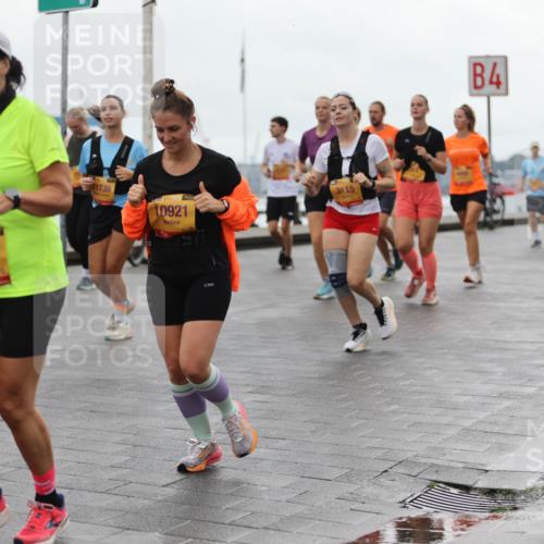 13.09.2026 - Kiel Lauf Andreas Tolksdorf http://msf.ph/oto/10405279 13.09.2026 11:06:30 Kiellinie 39, 1135, 4563, 11739, 10921, 3115, 4, 4384 meine-sportfotos.de