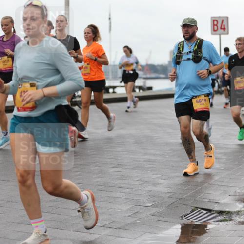 13.09.2026 - Kiel Lauf Andreas Tolksdorf http://msf.ph/oto/10405310 13.09.2026 11:06:32 Kiellinie 1017, 4, 5919, 10403, 2294 meine-sportfotos.de