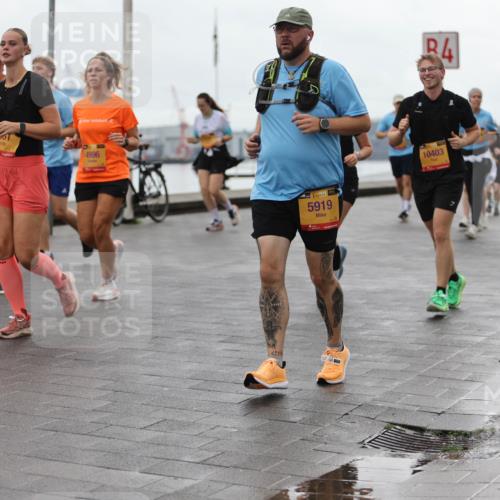 13.09.2026 - Kiel Lauf Andreas Tolksdorf http://msf.ph/oto/10405321 13.09.2026 11:06:32 Kiellinie 4996, 5919, 4, 10403, 2294 meine-sportfotos.de