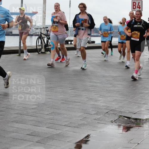 13.09.2026 - Kiel Lauf Andreas Tolksdorf http://msf.ph/oto/10405395 13.09.2026 11:06:50 Kiellinie 0113, 7039, 8077, 6861, 4, 2200, 8239 meine-sportfotos.de