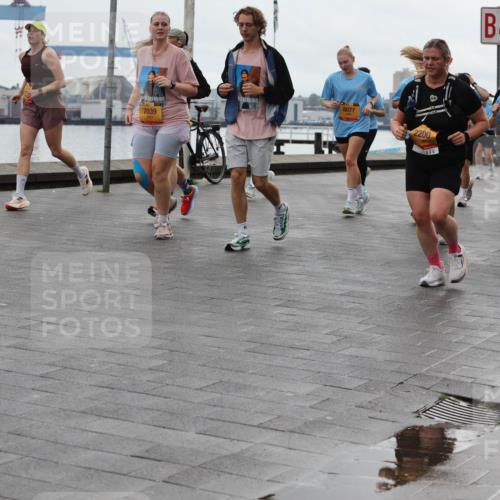 13.09.2026 - Kiel Lauf Andreas Tolksdorf http://msf.ph/oto/10405406 13.09.2026 11:06:51 Kiellinie 7039, 8077, 4, 2200, 8239 meine-sportfotos.de