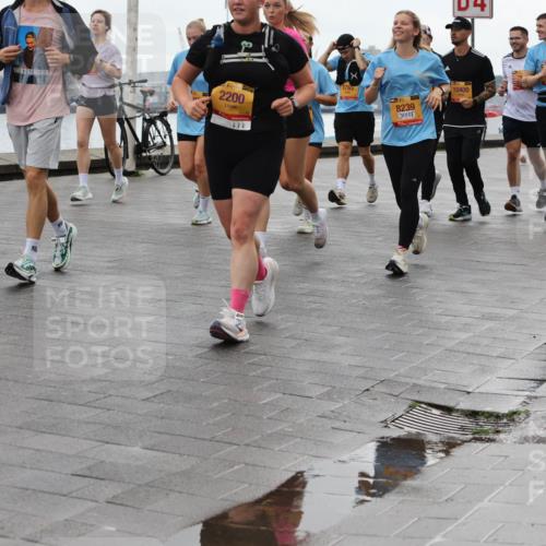 13.09.2026 - Kiel Lauf Andreas Tolksdorf http://msf.ph/oto/10405419 13.09.2026 11:06:52 Kiellinie 263, 7039, 2200, 1000, 6765, 8239, 4, 10400, 559 meine-sportfotos.de