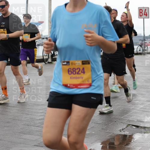 13.09.2026 - Kiel Lauf Andreas Tolksdorf http://msf.ph/oto/10405500 13.09.2026 11:06:59 Kiellinie 12771, 39, 6824, 4, 5783 meine-sportfotos.de