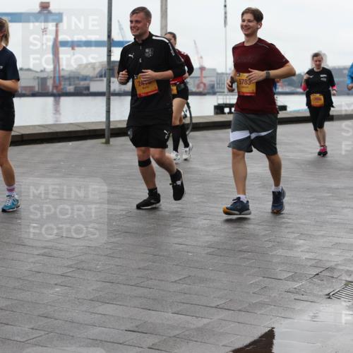 13.09.2026 - Kiel Lauf Andreas Tolksdorf http://msf.ph/oto/10405534 13.09.2026 11:07:01 Kiellinie 31, 24, 5783, 4, 5674 meine-sportfotos.de