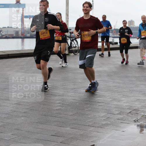 13.09.2026 - Kiel Lauf Andreas Tolksdorf http://msf.ph/oto/10405540 13.09.2026 11:07:02 Kiellinie 10853, 34, 39, 2413, 2588, 39, 5783, 12688, 5674, 4, 5598 meine-sportfotos.de