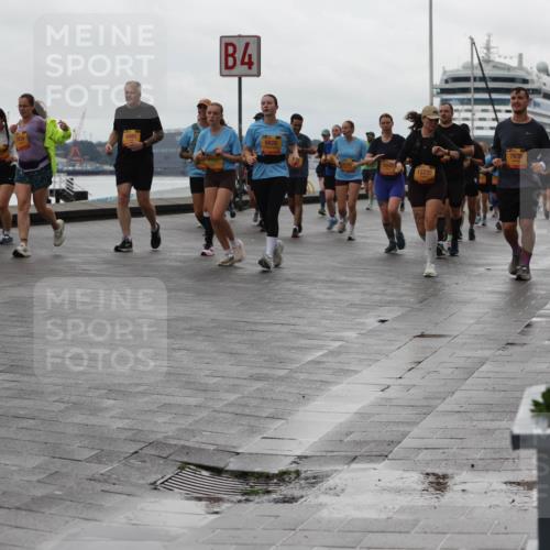 13.09.2026 - Kiel Lauf Andreas Tolksdorf http://msf.ph/oto/10405579 13.09.2026 11:07:06 Kiellinie 7630, 6481, 4, 917, 6826, 7836 meine-sportfotos.de