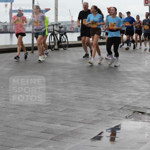 13.09.2026 - Kiel Lauf Andreas Tolksdorf http://msf.ph/oto/10405613 13.09.2026 11:07:07 Kiellinie 38, 2164, 7630, 54, 6826, 12295, 41 meine-sportfotos.de