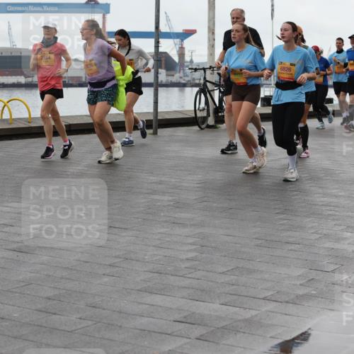 13.09.2026 - Kiel Lauf Andreas Tolksdorf http://msf.ph/oto/10405626 13.09.2026 11:07:08 Kiellinie 2164, 7630, 6826, 12295, 4 meine-sportfotos.de
