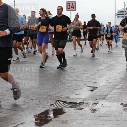 13.09.2026 - Kiel Lauf Andreas Tolksdorf http://msf.ph/oto/10405640 13.09.2026 11:07:10 Kiellinie 39, 7836, 384, 851, 2850, 4, 7092, 83 meine-sportfotos.de