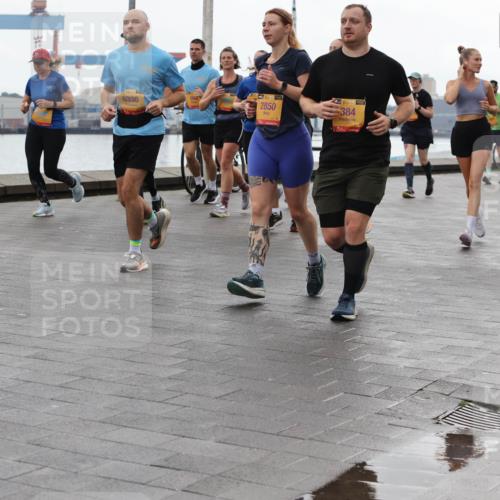13.09.2026 - Kiel Lauf Andreas Tolksdorf http://msf.ph/oto/10405674 13.09.2026 11:07:11 Kiellinie 6330, 39, 39, 2850, 384, 4, 2941 meine-sportfotos.de
