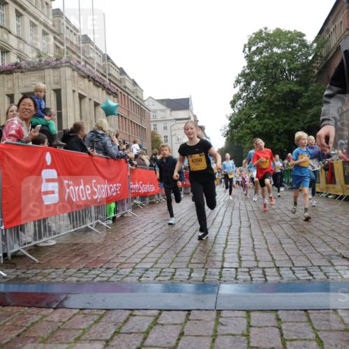13.09.2026 - Kiel Lauf Yannick Fuchs http://msf.ph/oto/10405749 13.09.2026 08:57:47 Ziel 57, 689, 1051, 1520, 1714, 2439, 3020, 3359, 3375, 3691, 4182, 4185, 4321, 4382, 4383, 5219, 5244, 5666, 5733, 5762, 5765, 5895, 6056, 7058, 7547, 7604, 7608, 7609, 8668, 8838, 9324, 9870, 9872, 10428, 10847, 10889, 11176, 11227, 11339, 11640, 11860, 12157, 160, 406, 700, 1051, 1546, 1769, 2128, 2129, 3382, 4834, 5006, 5984, 6459, 7478, 7715, 9062, 9579, 10321, 10876, 10892, 11356, 1462, 1791, 2326, 2964, 3567, 3891, 4025, 5093, 8674, 8675, 8682, 9085, 9582 meine-sportfotos.de