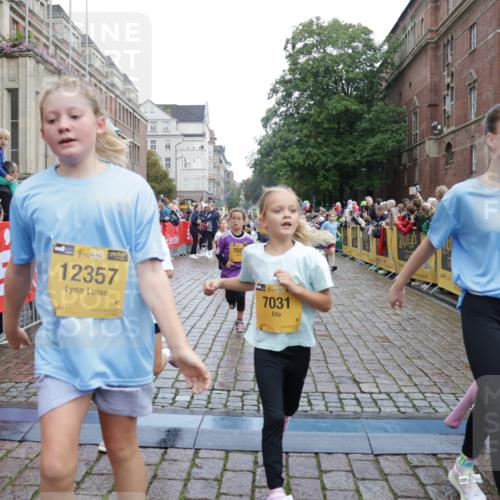13.09.2026 - Kiel Lauf Yannick Fuchs http://msf.ph/oto/10405804 13.09.2026 08:57:53 Ziel 57, 1520, 2326, 2964, 3020, 3375, 3691, 4025, 4182, 4185, 5093, 5666, 5733, 5895, 6056, 7058, 7604, 7609, 8668, 8674, 8675, 8682, 8838, 9085, 9582, 9870, 9872, 10757, 10847, 10889, 11142, 11144, 11227, 11339, 11640, 11860, 12157, 160, 406, 689, 700, 1051, 1546, 1714, 1769, 2128, 2129, 2439, 3359, 3375, 3382, 4321, 4382, 4383, 4834, 5006, 5219, 5244, 5762, 5765, 5984, 6459, 7478, 7547, 7608, 7609, 7715, 9062, 9324, 9579, 10876, 10892, 11356, 1462, 1791, 2908, 3567, 3891 meine-sportfotos.de