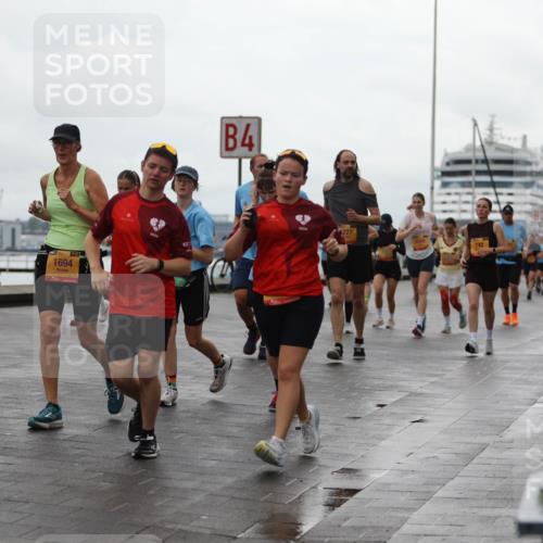 13.09.2026 - Kiel Lauf Andreas Tolksdorf http://msf.ph/oto/10405812 13.09.2026 11:07:29 Kiellinie 39, 1694, 4, 227, 1, 742 meine-sportfotos.de