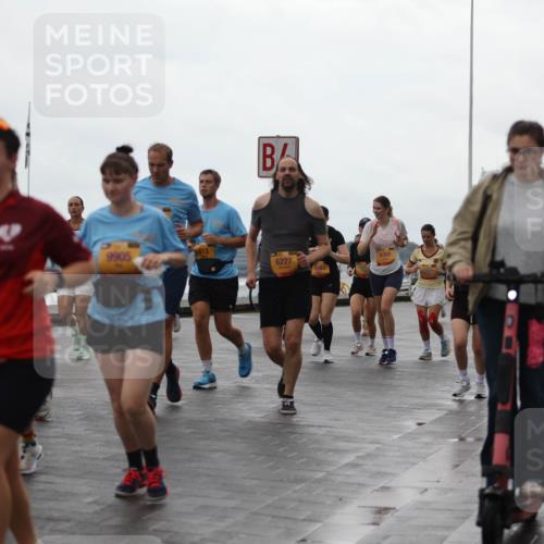 13.09.2026 - Kiel Lauf Andreas Tolksdorf http://msf.ph/oto/10405838 13.09.2026 11:07:31 Kiellinie 9905, 613, 6227, 8363, 8360 meine-sportfotos.de