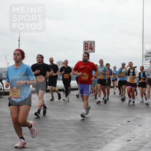 13.09.2026 - Kiel Lauf Andreas Tolksdorf http://msf.ph/oto/10406031 13.09.2026 11:07:43 Kiellinie 939, 3983, 4, 10410 meine-sportfotos.de