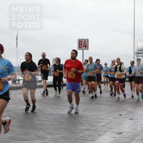 13.09.2026 - Kiel Lauf Andreas Tolksdorf http://msf.ph/oto/10406038 13.09.2026 11:07:43 Kiellinie 9239, 3983, 4401, 10410, 4 meine-sportfotos.de