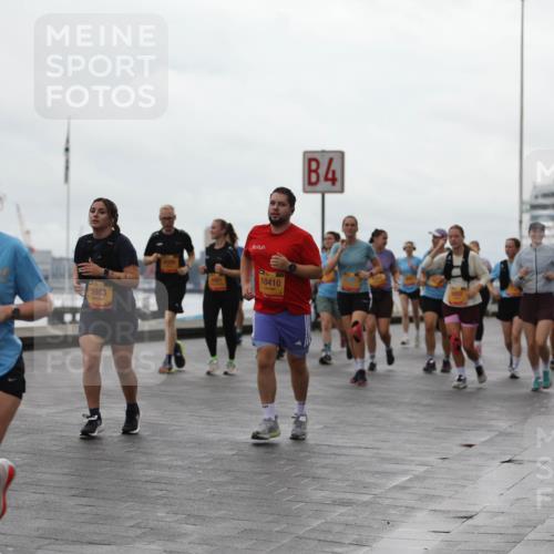 13.09.2026 - Kiel Lauf Andreas Tolksdorf http://msf.ph/oto/10406040 13.09.2026 11:07:43 Kiellinie 3983, 38, 9239, 10410, 4 meine-sportfotos.de