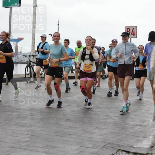 13.09.2026 - Kiel Lauf Andreas Tolksdorf http://msf.ph/oto/10406056 13.09.2026 11:07:46 Kiellinie 4306, 4401, 448, 9902, 34 meine-sportfotos.de