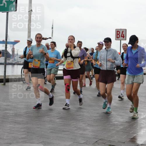 13.09.2026 - Kiel Lauf Andreas Tolksdorf http://msf.ph/oto/10406063 13.09.2026 11:07:47 Kiellinie 992, 39, 4, 39, 24, 4401, 7835, 9902, 44, 4 meine-sportfotos.de