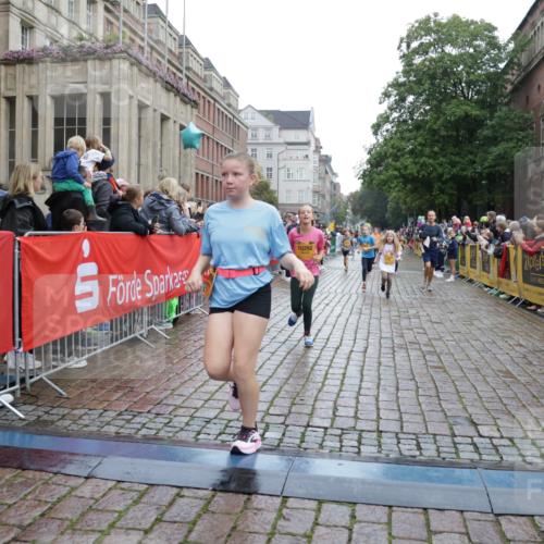 13.09.2026 - Kiel Lauf Yannick Fuchs http://msf.ph/oto/10406221 13.09.2026 08:58:35 Ziel 515, 1188, 1382, 2100, 4965, 5092, 5200, 5536, 5537, 5908, 7022, 8354, 11430, 11783, 12297, 734, 1158, 1382, 1462, 1791, 2710, 2908, 3145, 3150, 3217, 3492, 3567, 3686, 3891, 4115, 4491, 4546, 4550, 4622, 4995, 4999, 5005, 6246, 6350, 6428, 6588, 6984, 7018, 7026, 7031, 7574, 7576, 7812, 8067, 9097, 9372, 9490, 9585, 9620, 9622, 9701, 9852, 10242, 10566, 10890, 10899, 10925, 11077, 11638, 11673, 12216, 27, 339, 1119, 1348, 3242, 5201, 6151, 6573, 6896, 7223, 7407 meine-sportfotos.de