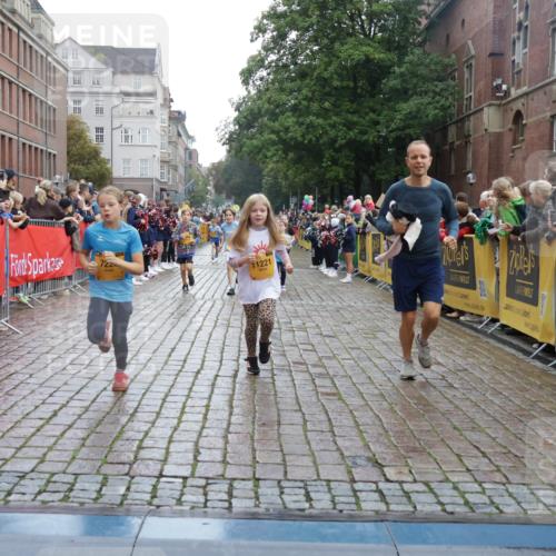 13.09.2026 - Kiel Lauf Yannick Fuchs http://msf.ph/oto/10406243 13.09.2026 08:58:38 Ziel 515, 1188, 2100, 4965, 5092, 5200, 5536, 5537, 5908, 7022, 7407, 8354, 11430, 11783, 12297, 734, 1158, 1382, 1462, 2710, 2908, 3145, 3150, 3217, 3492, 3567, 3686, 4115, 4491, 4546, 4550, 4622, 4995, 4999, 5005, 6246, 6350, 6428, 6588, 7018, 7026, 7031, 7574, 7576, 7812, 8067, 9097, 9372, 9490, 9585, 9620, 9622, 9701, 9852, 10242, 10566, 10890, 10899, 10925, 11077, 11638, 11673, 12216, 27, 339, 1119, 1348, 3242, 5201, 6151, 6573, 6883, 6896, 7223, 8944 meine-sportfotos.de