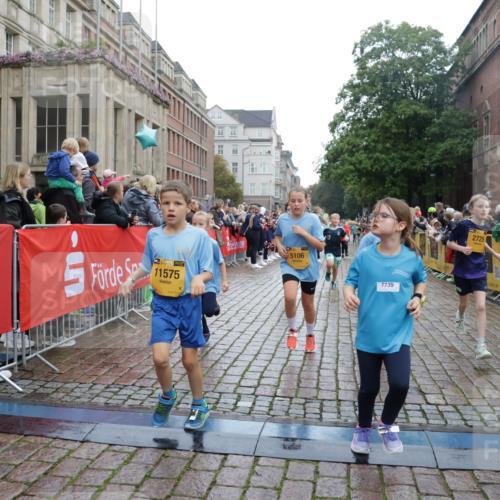 13.09.2026 - Kiel Lauf Yannick Fuchs http://msf.ph/oto/10406305 13.09.2026 08:58:44 Ziel 27, 339, 515, 1119, 1348, 2100, 5092, 5200, 5201, 5536, 5537, 6151, 6573, 7022, 7407, 9773, 10211, 10821, 11252, 11386, 11430, 11783, 12297, 12517, 734, 1158, 1188, 1382, 2710, 3145, 3150, 3217, 3492, 3686, 4115, 4491, 4546, 4550, 4622, 4965, 5908, 6246, 6428, 6588, 7018, 7026, 8067, 8354, 9585, 9620, 9622, 9701, 9852, 10242, 10890, 10899, 10925, 11077, 11638, 11673, 512, 1848, 2725, 3242, 5106, 5629, 6883, 6896, 7223, 7739, 7916, 8944 meine-sportfotos.de