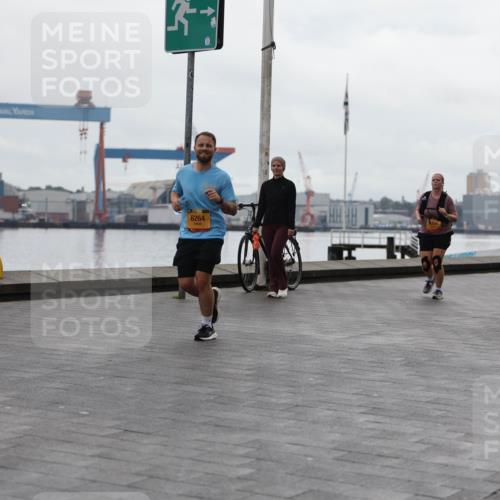 13.09.2026 - Kiel Lauf Andreas Tolksdorf http://msf.ph/oto/10406323 13.09.2026 11:08:10 Kiellinie 6264, 11960, 4 meine-sportfotos.de