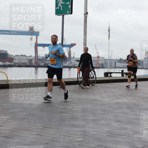 13.09.2026 - Kiel Lauf Andreas Tolksdorf http://msf.ph/oto/10406328 13.09.2026 11:08:10 Kiellinie 6264, 8356, 4 meine-sportfotos.de