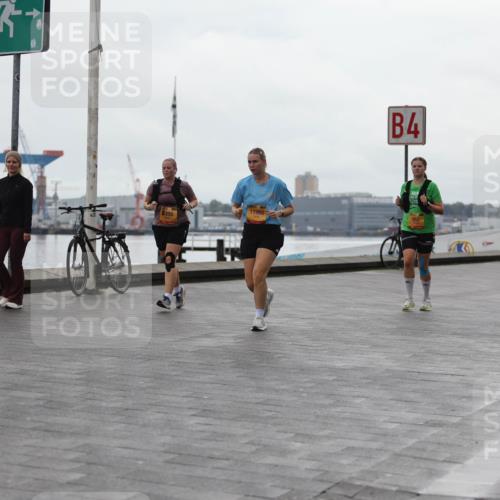 13.09.2026 - Kiel Lauf Andreas Tolksdorf http://msf.ph/oto/10406344 13.09.2026 11:08:11 Kiellinie 8356, 11950, 4 meine-sportfotos.de