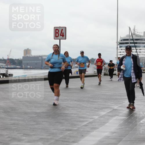 13.09.2026 - Kiel Lauf Andreas Tolksdorf http://msf.ph/oto/10406423 13.09.2026 11:08:15 Kiellinie 4, 3 meine-sportfotos.de