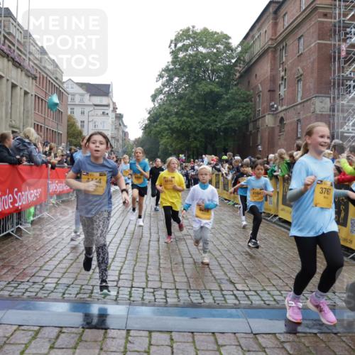 13.09.2026 - Kiel Lauf Yannick Fuchs http://msf.ph/oto/10406463 13.09.2026 08:58:59 Ziel 512, 1119, 1848, 2725, 3242, 5106, 5629, 6151, 6883, 6896, 7223, 7739, 7916, 8944, 10292, 10334, 10821, 11201, 11386, 11575, 11924, 27, 339, 515, 1119, 1188, 1348, 1382, 2100, 3217, 4965, 5092, 5200, 5201, 5536, 5537, 5908, 6151, 6573, 7022, 7407, 8354, 9773, 10211, 10821, 11252, 11386, 11430, 11783, 12297, 12517, 118, 3543, 3666, 3767, 4026, 4064, 4164, 4444, 6480, 6816, 7028, 7706, 8261, 9215, 9430, 1158, 1382, 3217, 3492, 3686, 4115, 4546, 4622 meine-sportfotos.de